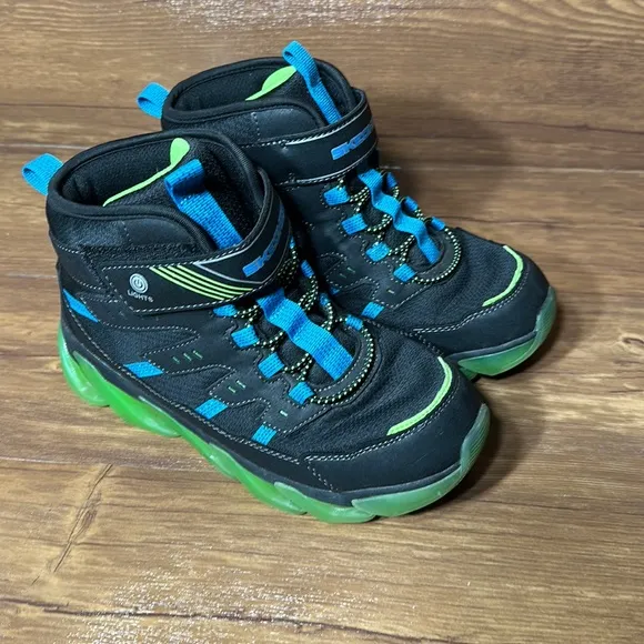 Skechers Little Boy &amp; Big Boy S Lights Mega Surge Lighted Boot size 5