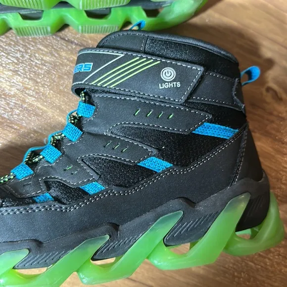 Skechers Little Boy &amp; Big Boy S Lights Mega Surge Lighted Boot size 5