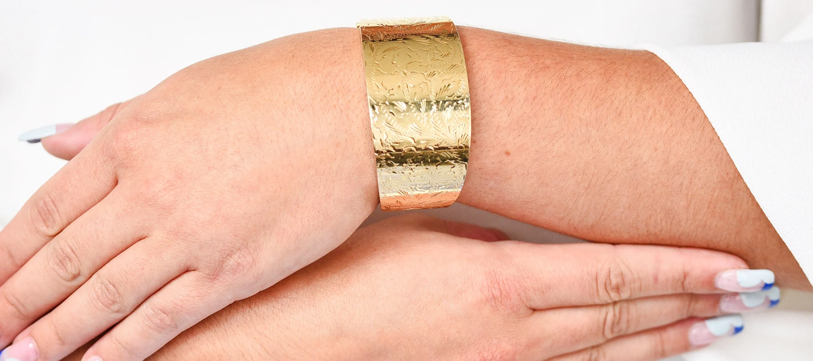 Victorian 14 Karat Gold Engraved Floral Bangle Bracelet Circa 1900