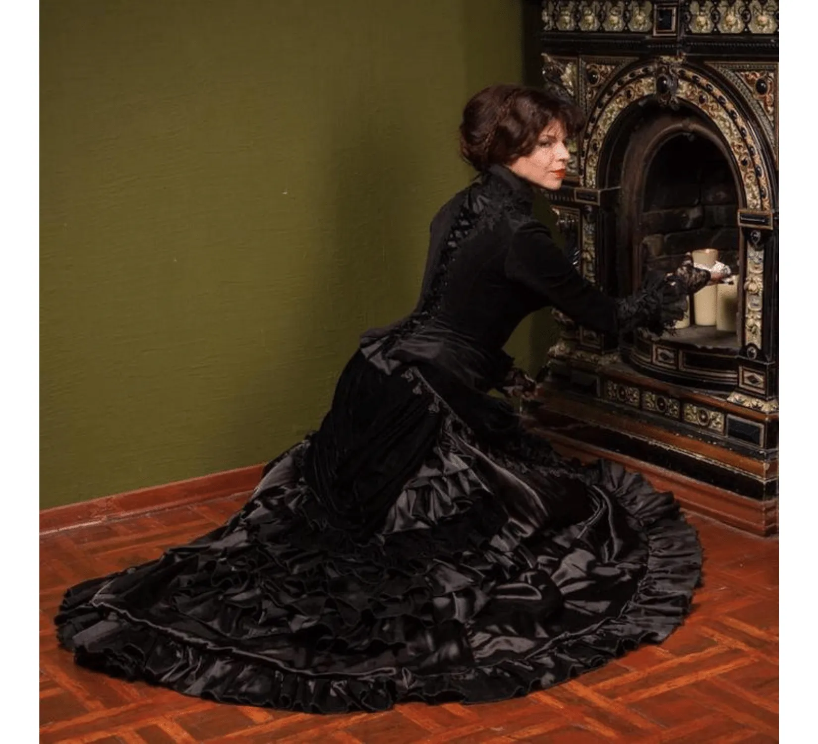 Victorian gothic black taffeta Lucille Sharpe Crimson Peak costume