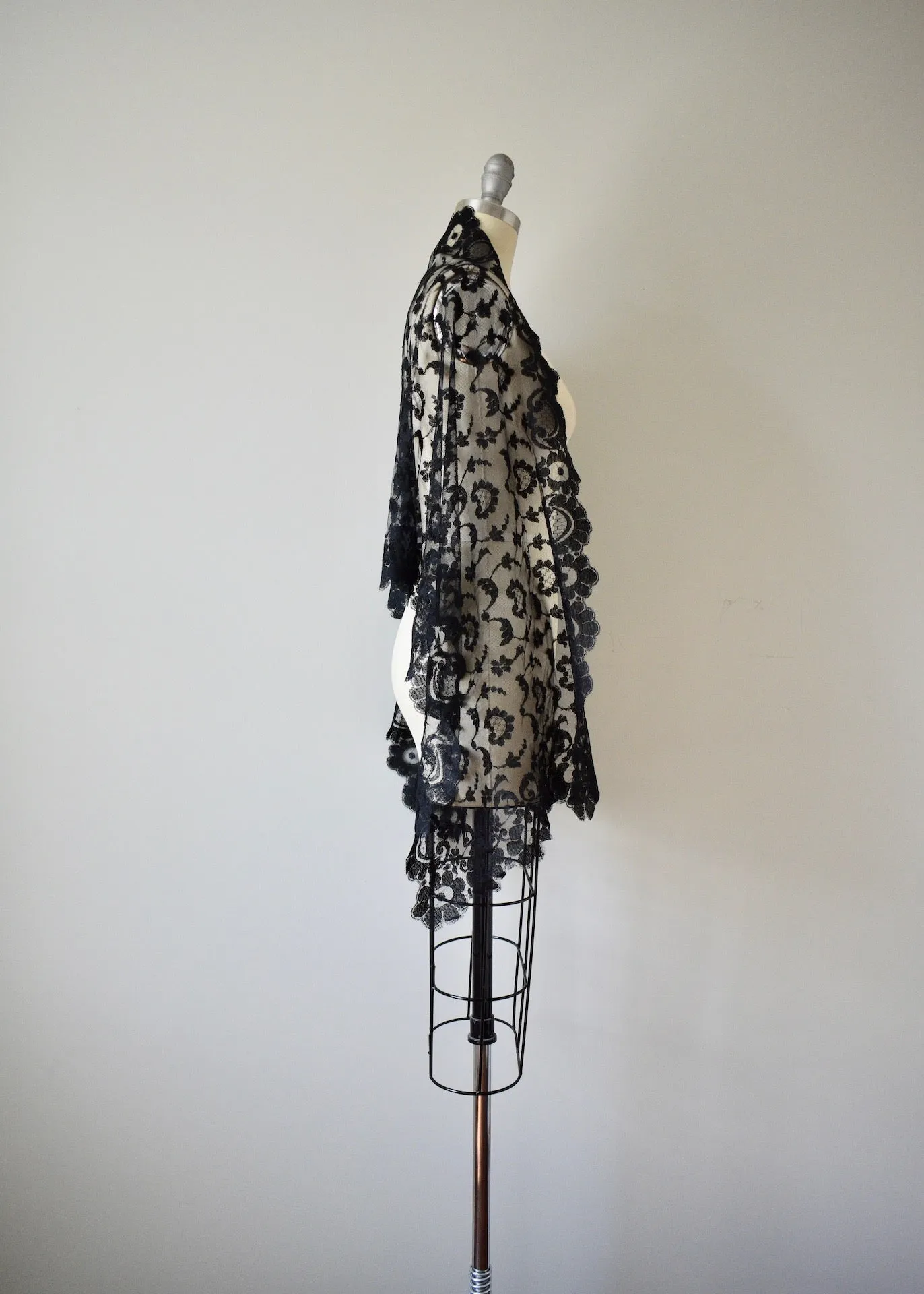 Victorian Lace Black Shawl