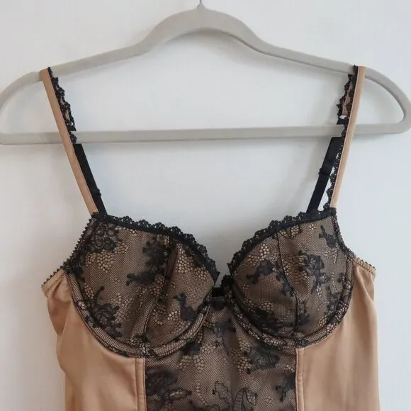 VICTORIA'S SECRET VERY SEXY Gold Black Lace Bustier Bra Goth Fairy - Size 34B