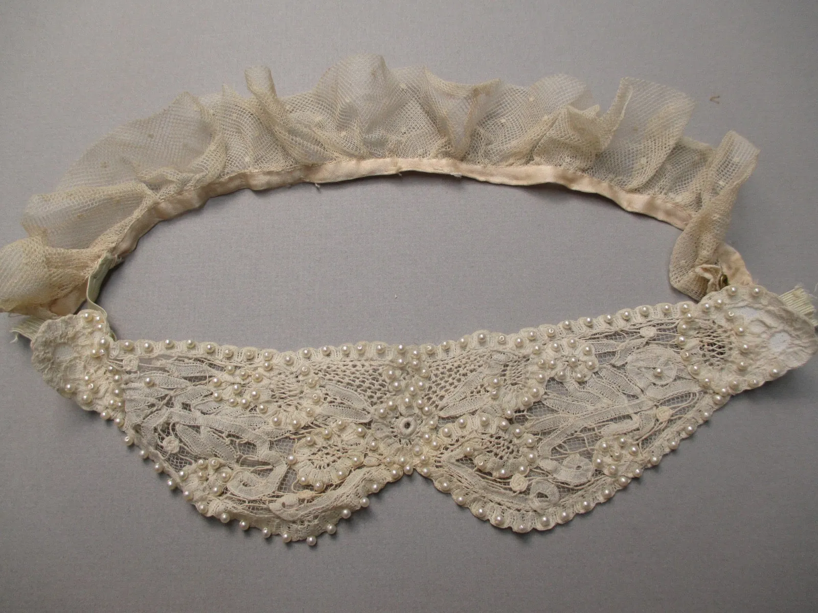 Vintage 20s bridal headpiece antique Brussels lace beaded