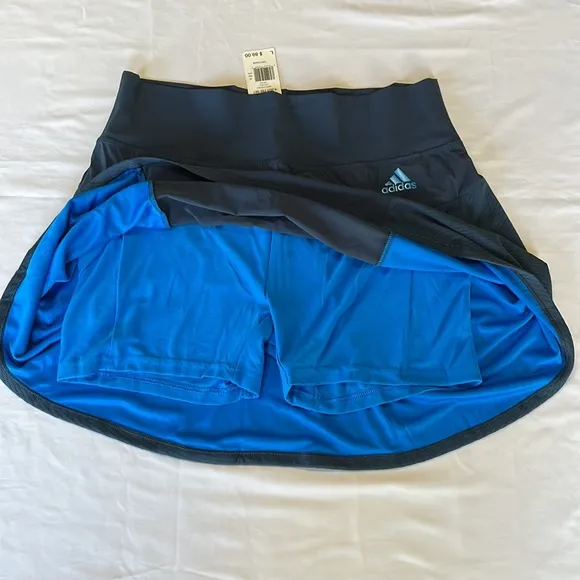 Women's HEAT.RDY Sport Skort in Navy Blue size L