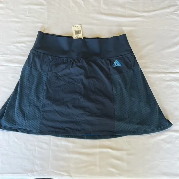 Women's HEAT.RDY Sport Skort in Navy Blue size L